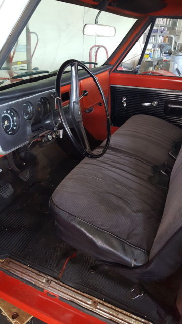 1970 Orange Chevrolet C-10 Standard Cab Pickup