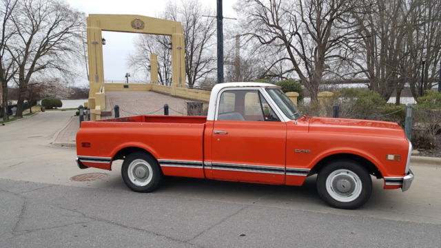 1970 Orange Chevrolet C-10 Standard Cab Pickup