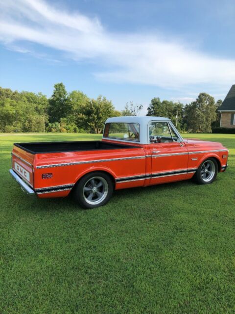 1970 Orange Chevrolet C-10 Standard Cab Pickup