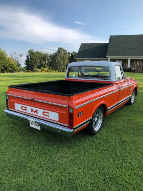1970 Orange Chevrolet C-10 Standard Cab Pickup