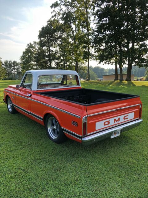 1970 Orange Chevrolet C-10 Standard Cab Pickup