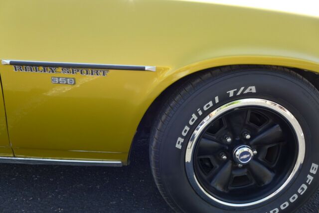 1970 Gold Chevrolet Camaro Coupe