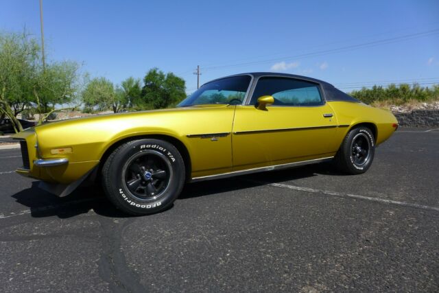 1970 Gold Chevrolet Camaro Coupe
