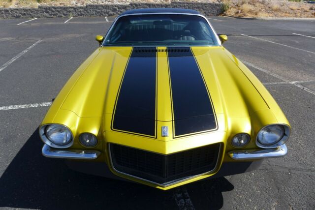 1970 Gold Chevrolet Camaro Coupe