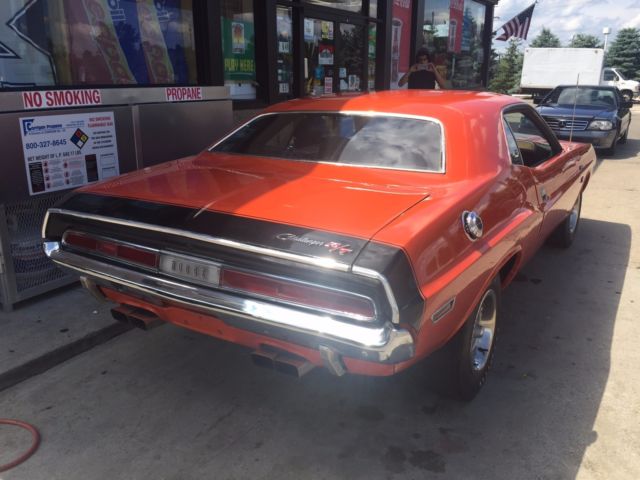 1970 B5 Blue Dodge Challenger