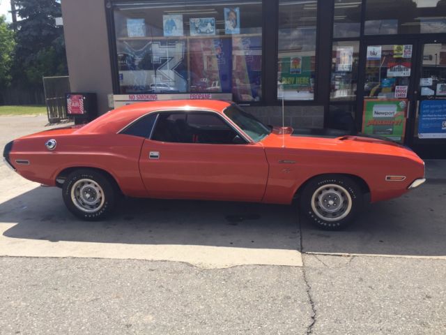 1970 B5 Blue Dodge Challenger