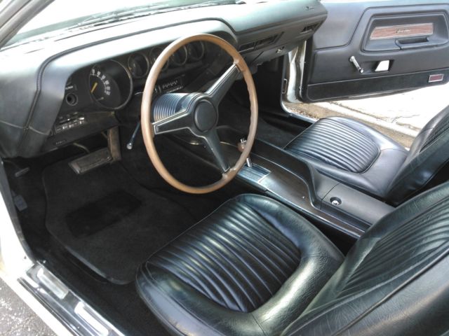 1970 White Dodge Challenger Coupe