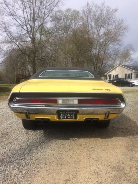 1970 Yellow Dodge Challenger Coupe