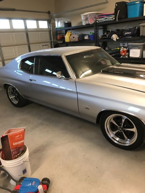 1970 Silver Chevrolet Chevelle Coupe