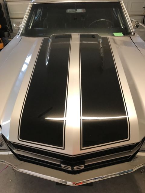 1970 Silver Chevrolet Chevelle Coupe