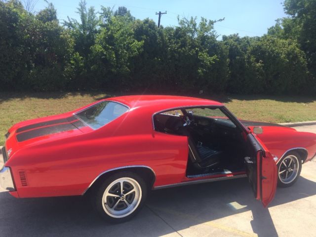1970 Red Chevrolet Chevelle Coupe