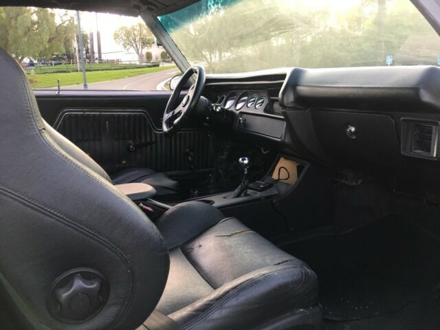 1970 Flat Grey/yellow stripes Chevrolet Chevelle Coupe