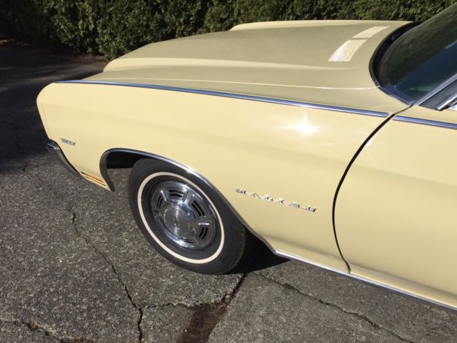 1970 Yellow Chevrolet Chevelle Sedan