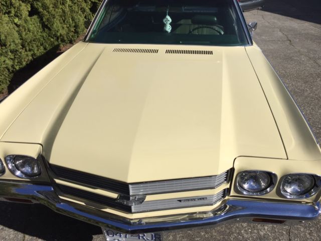 1970 Yellow Chevrolet Chevelle Sedan