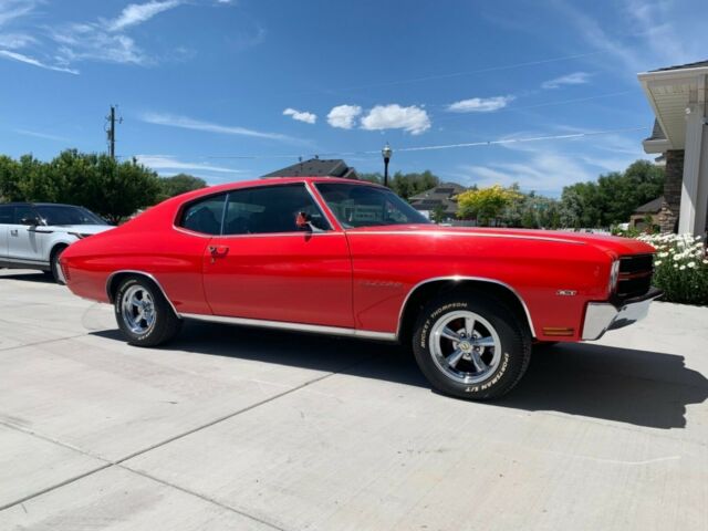 1970 Red Chevrolet Chevelle Coupe