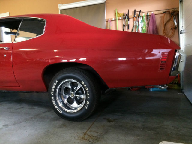1970 Red Chevrolet Chevelle Coupe