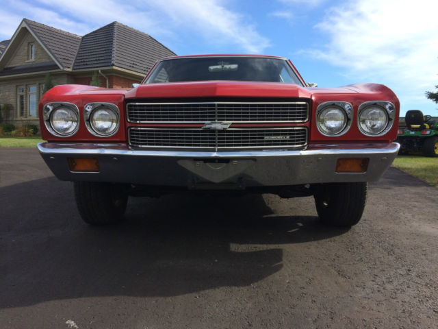 1970 Red Chevrolet Chevelle Coupe