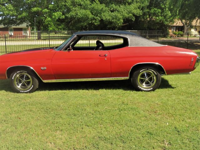 1970 Red Chevrolet Chevelle Coupe