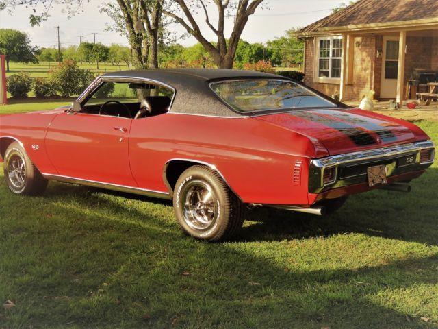 1970 Red Chevrolet Chevelle Coupe