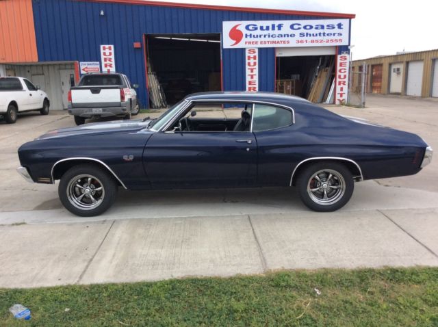 1970 Blue Chevrolet Chevelle Coupe