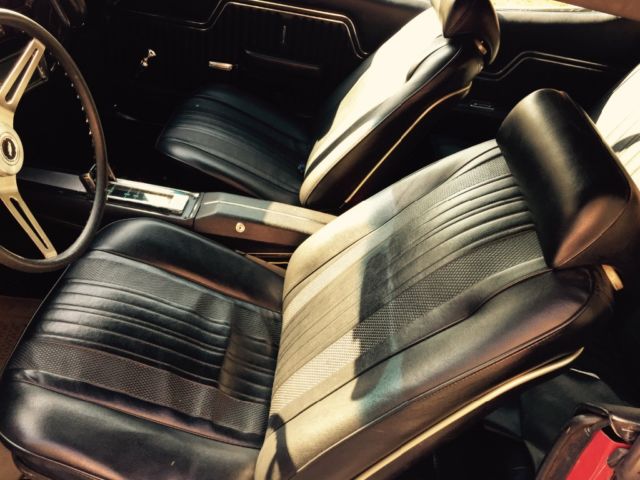 1970 Red Chevrolet Chevelle Coupe