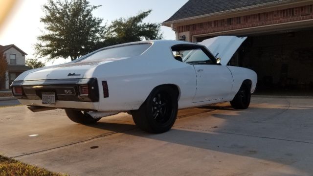 1970 White Chevrolet Chevelle