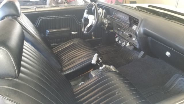 1970 White Chevrolet Chevelle