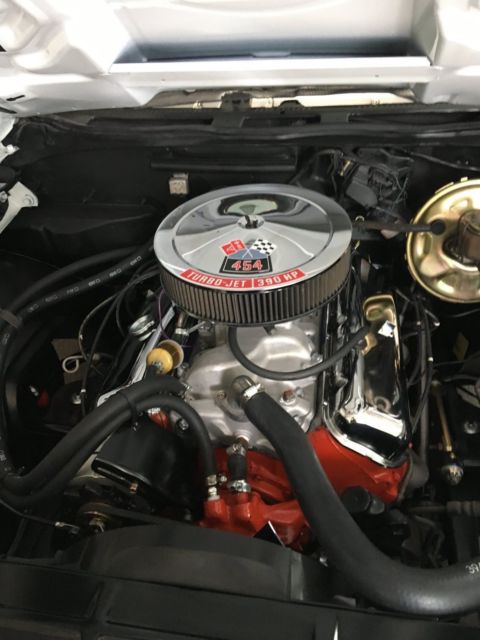 1970 White Chevrolet Chevelle Convertible
