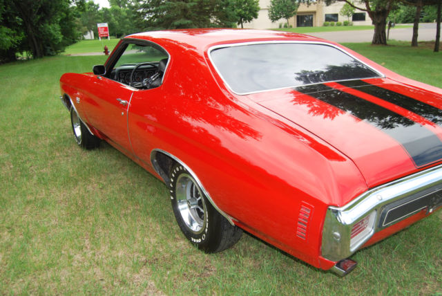 1970 Red Chevrolet Chevelle Coupe