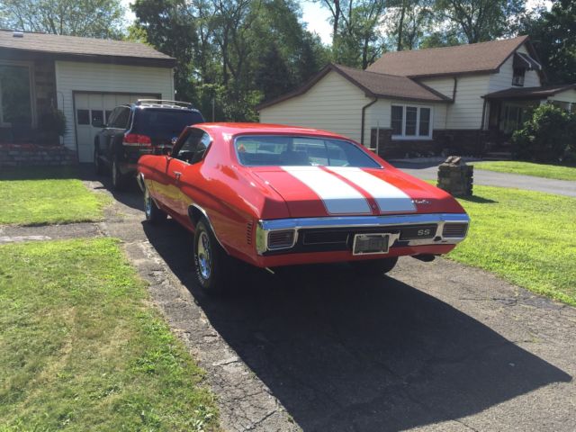 1970 Orange Chevrolet Chevelle Coupe