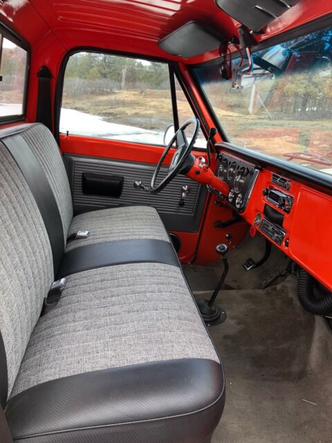 1970 Chevrolet C-10 Standard Cab Pickup