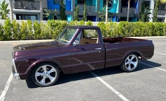1970 Black Chevrolet C-10 --