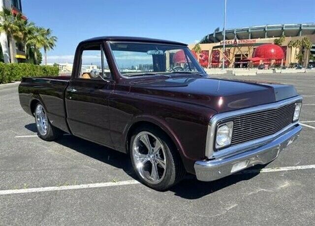 1970 Black Chevrolet C-10 --