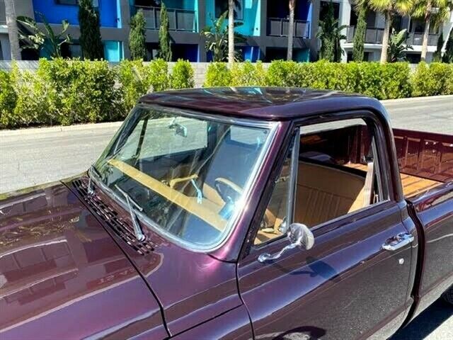 1970 Black Chevrolet C-10 --