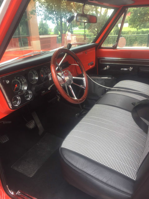 1970 Orange Chevrolet C-10 Short Bed