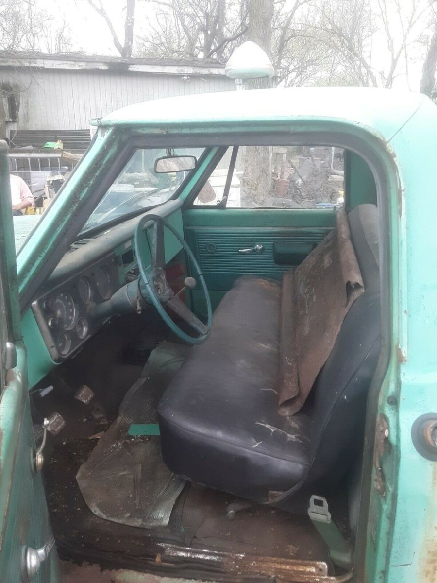 1970 Green Chevrolet C-10 Standard Cab Pickup