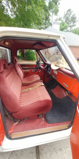 1970 Orange Chevrolet C-10 Cab & Chassis