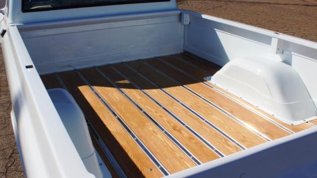 1970 artic white Chevrolet C-10 fleetside