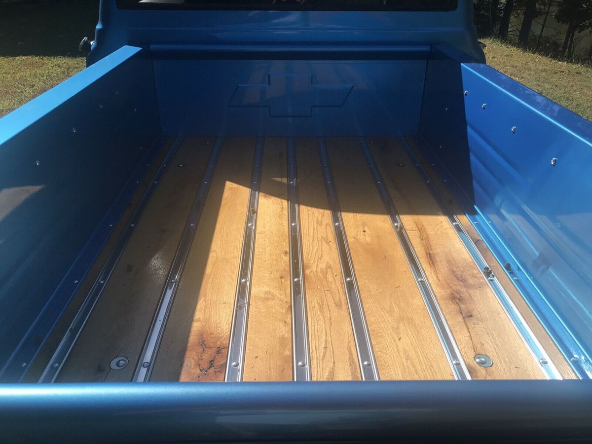 1970 Blue Chevrolet C-10 Pickup