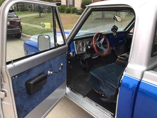 1970 Two tone grey-blue Chevrolet C-10 long bed