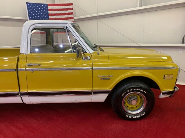 1970 Gold Chevrolet C-10 Standard Cab Pickup