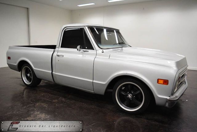 1970 Silver Chevrolet C-10 Pickup
