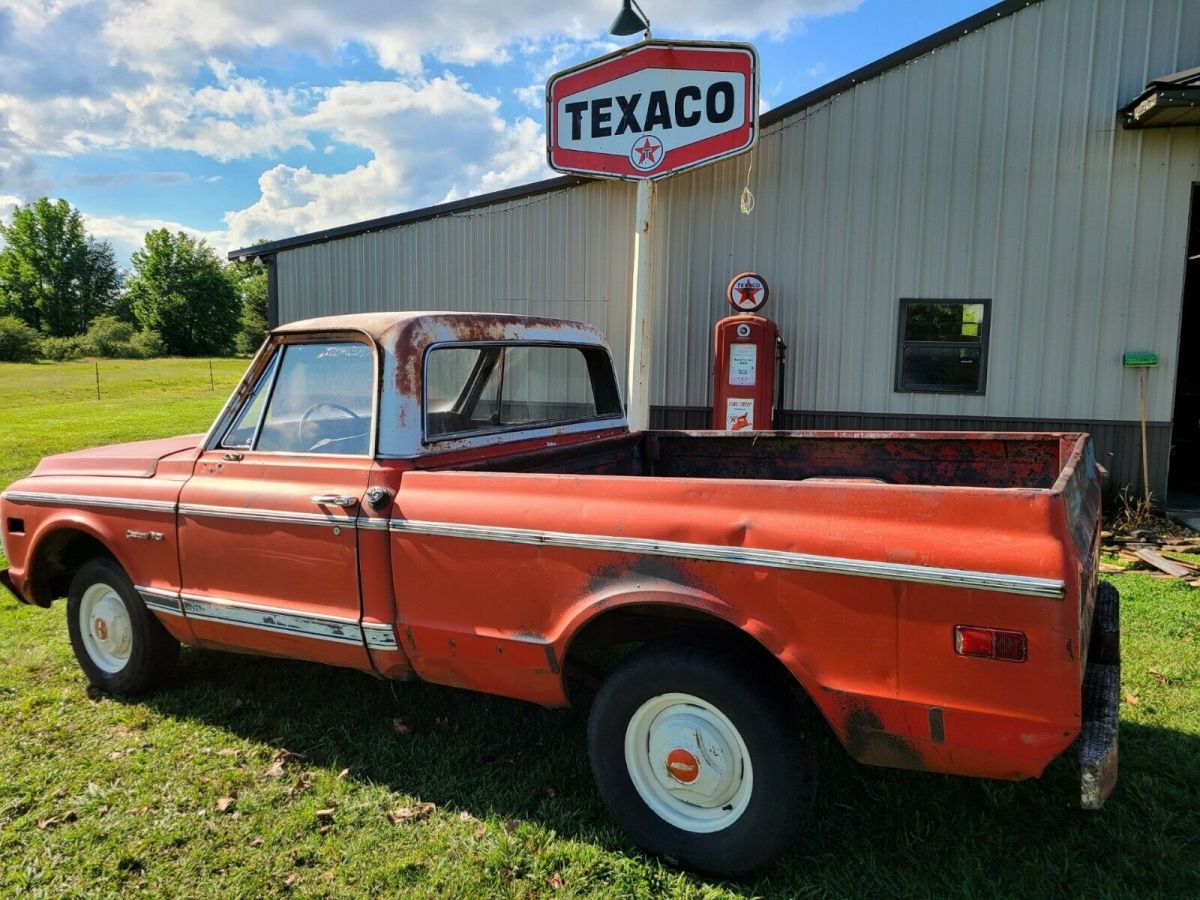 1970 Orange Chevrolet C-10