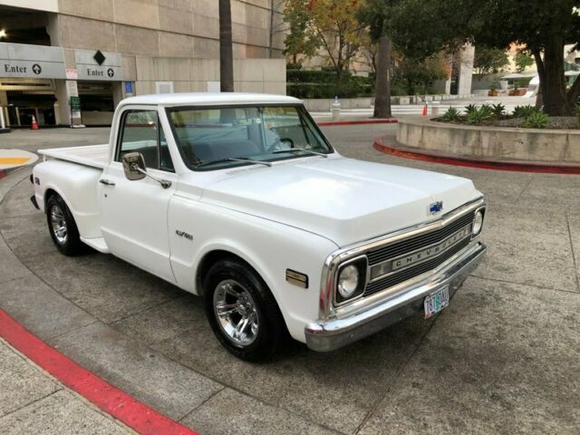 1970 White Chevrolet C10 Pickup (Truck)