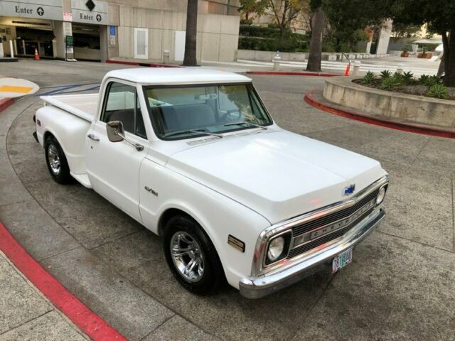 1970 White Chevrolet C10 Pickup (Truck)