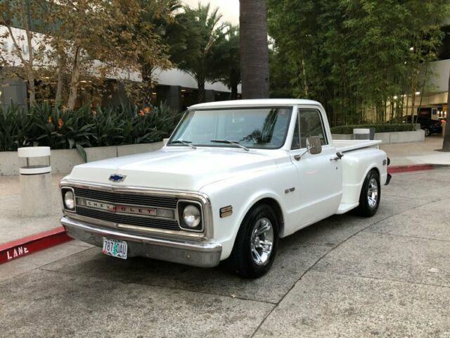 1970 White Chevrolet C10 Pickup (Truck)
