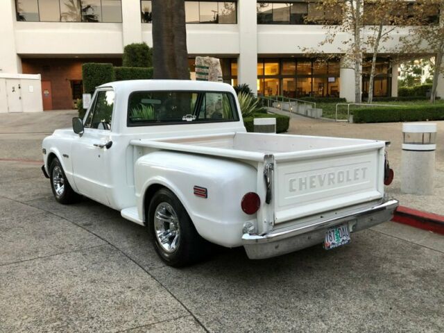 1970 White Chevrolet C10 Pickup (Truck)