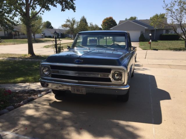 1970 Blue Chevrolet C-10 Short Bed