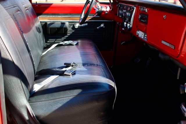 1970 Red Chevrolet C-10