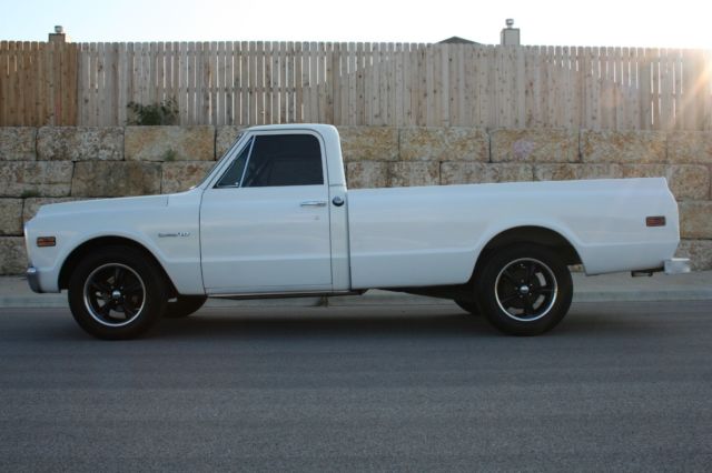1970 White Chevrolet C-10 Standard Cab Pickup